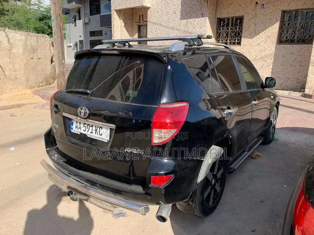 Toyota RAV4 2.2 D-4D 2008 Black