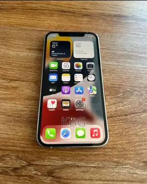 Neuf Apple iPhone 12 Pro 128 GB Doré