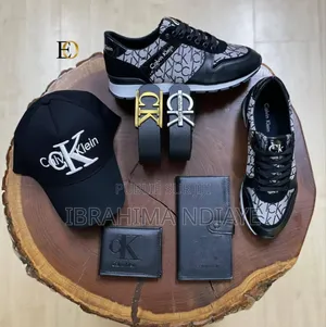 Ensemble Sacs, Ceinture, Chaussures , Casquette