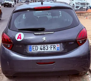 Peugeot 208 2016 Blanc