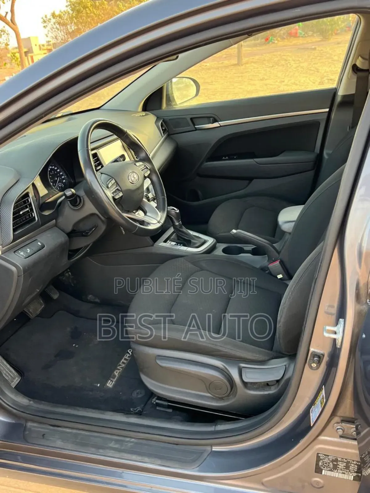 Hyundai Elantra 2020 Gris