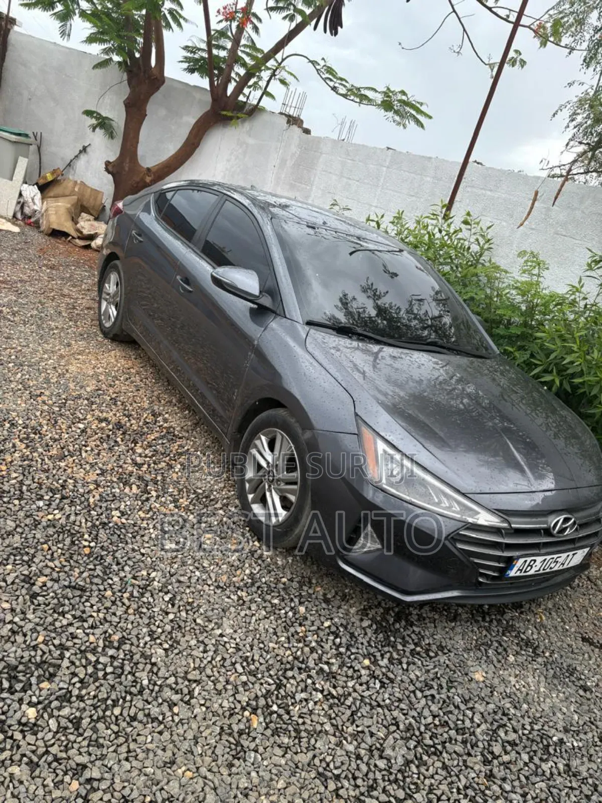 Hyundai Elantra 2020 Gris