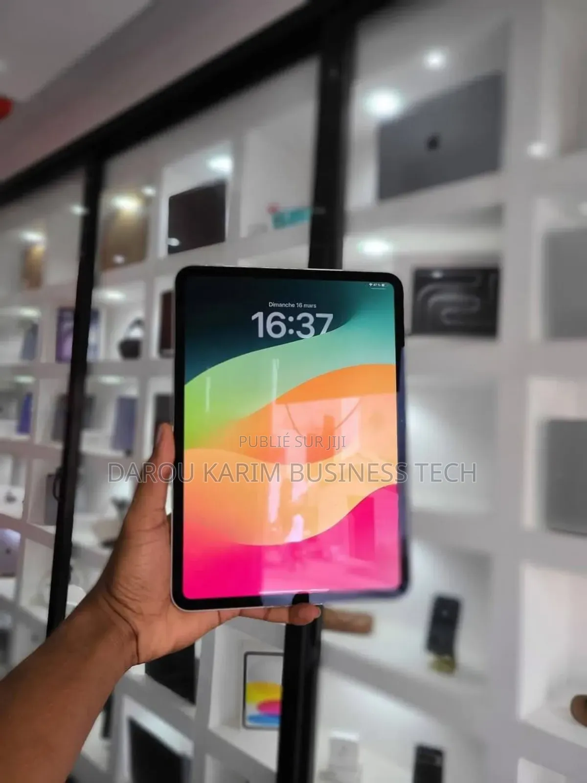 New Apple iPad Pro 13 (2024) 512 GB Autre