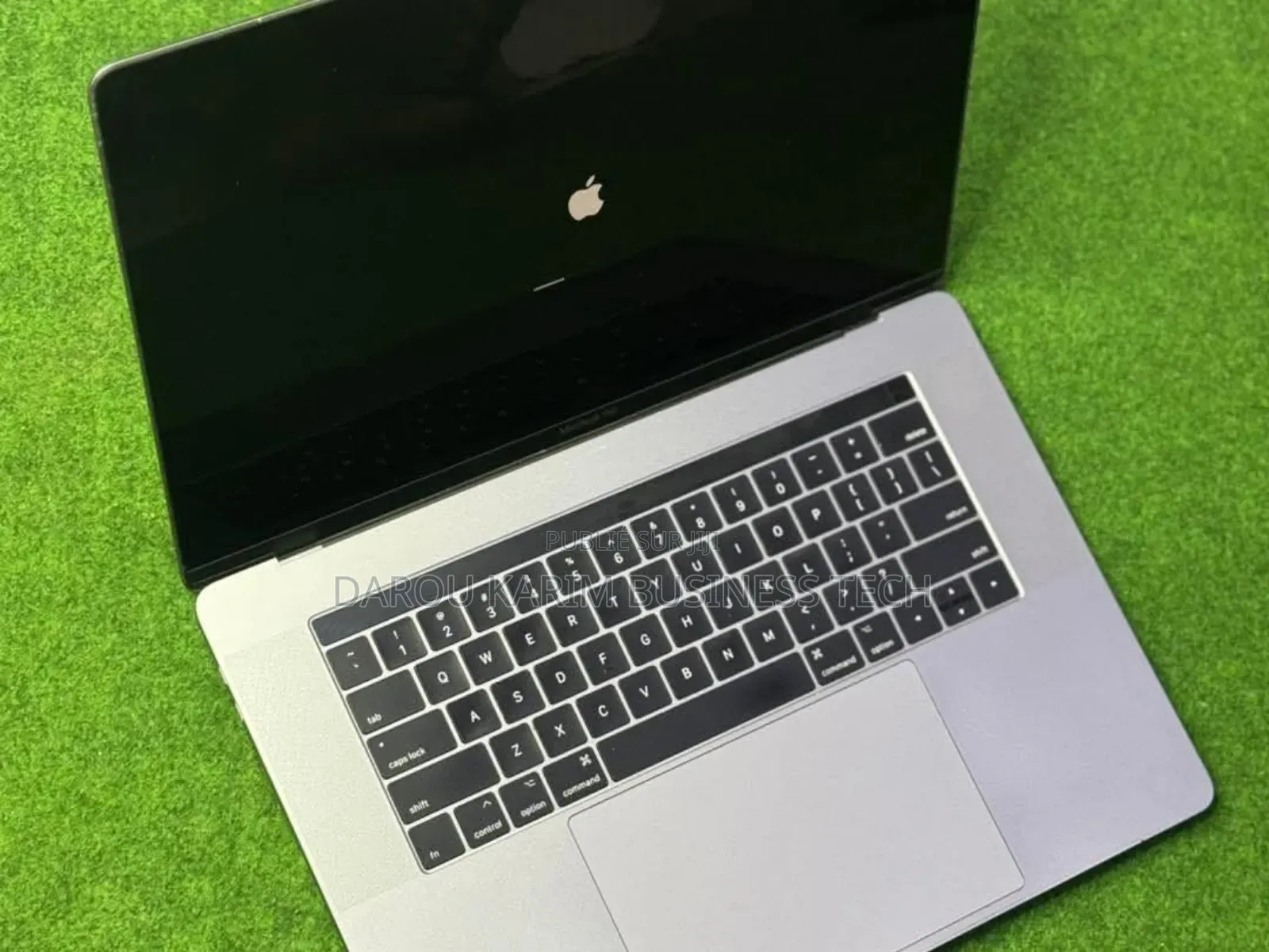 New Apple MacBook Pro 2017 16GB Intel Core I7 SSD 256GB