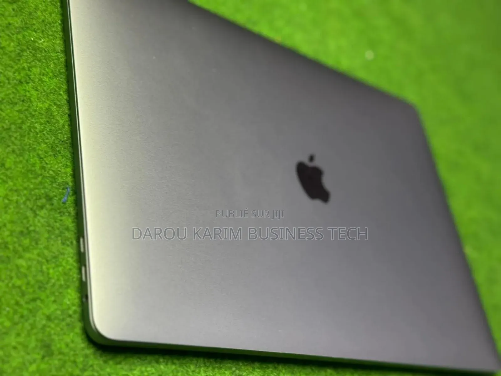 New Apple MacBook Pro 2017 16GB Intel Core I7 SSD 256GB