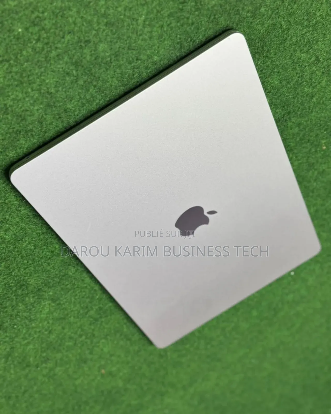 New Apple MacBook Air 2024 M3 15-Inch 16GB Apple M3 SSD 256GB