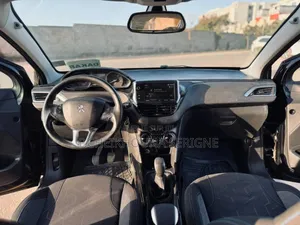 Peugeot 2008 2018 Black