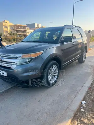 Ford Explorer 2013 Gris