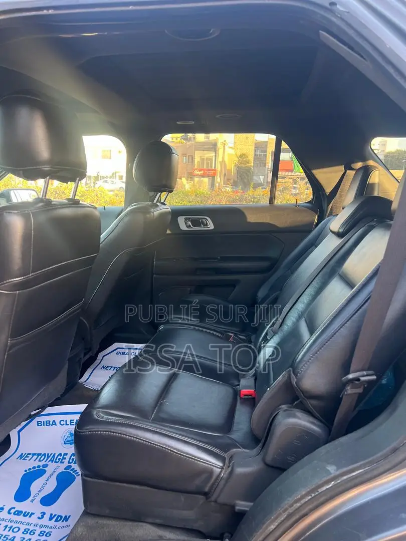 Ford Explorer 2013 Gris