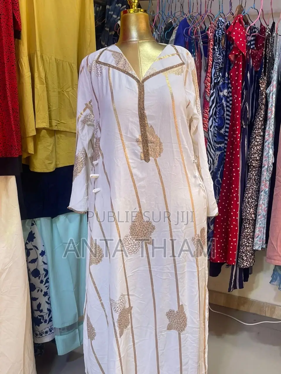 Dialabé Friperie Chaque De Nouveau Dialabé