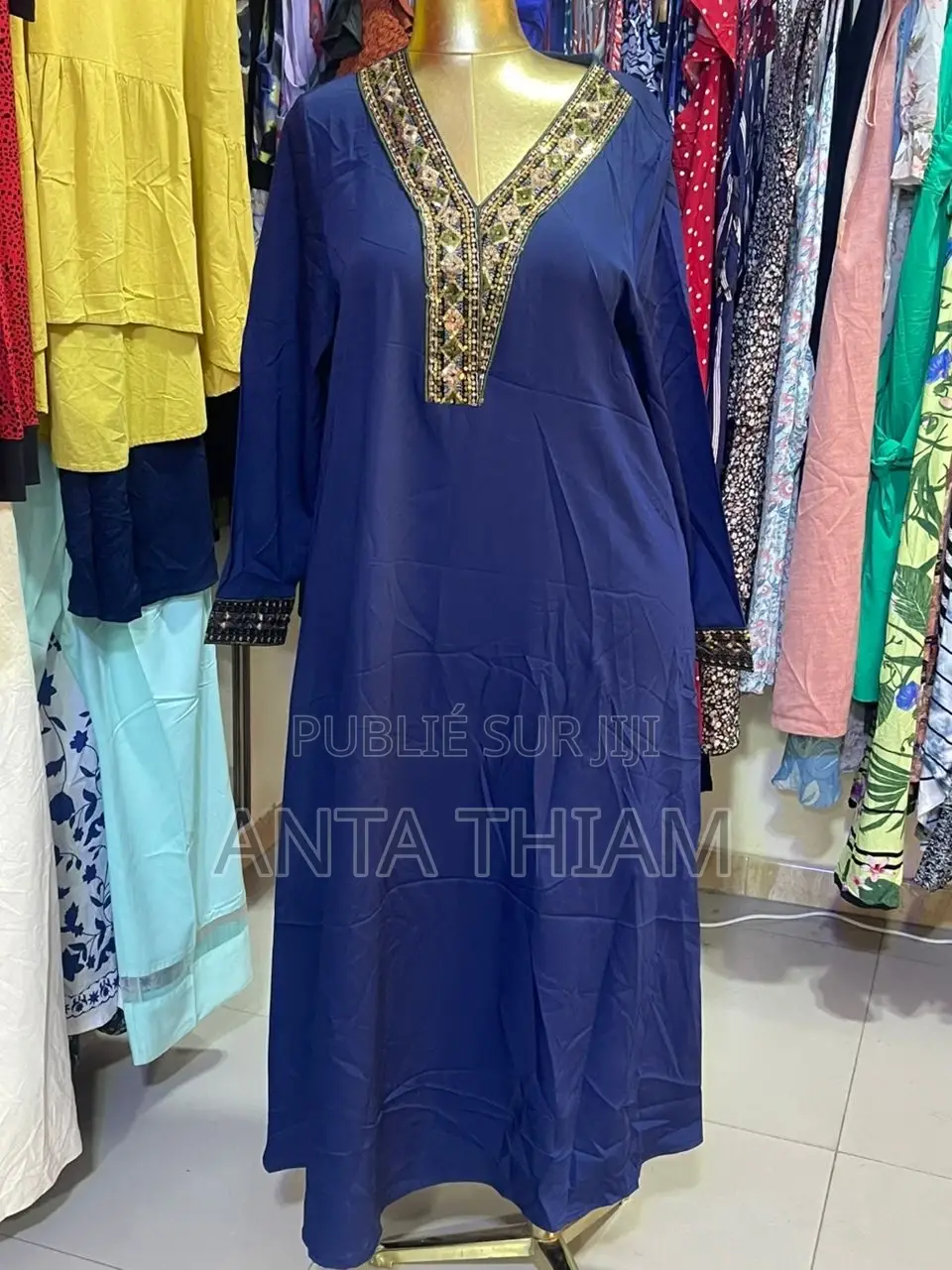 Dialabé Friperie Chaque De Nouveau Dialabé