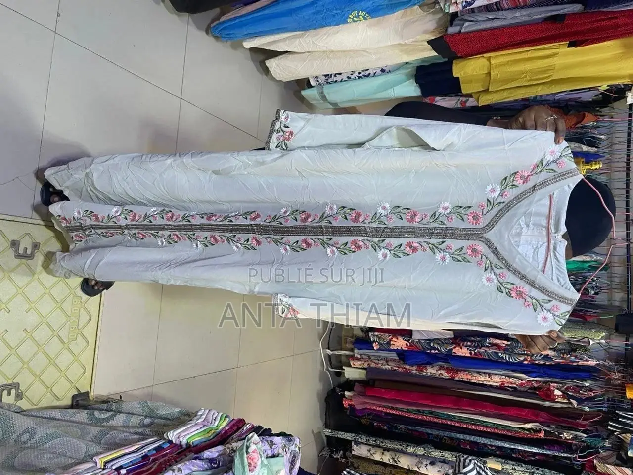 Dialabé Friperie Chaque De Nouveau Dialabé