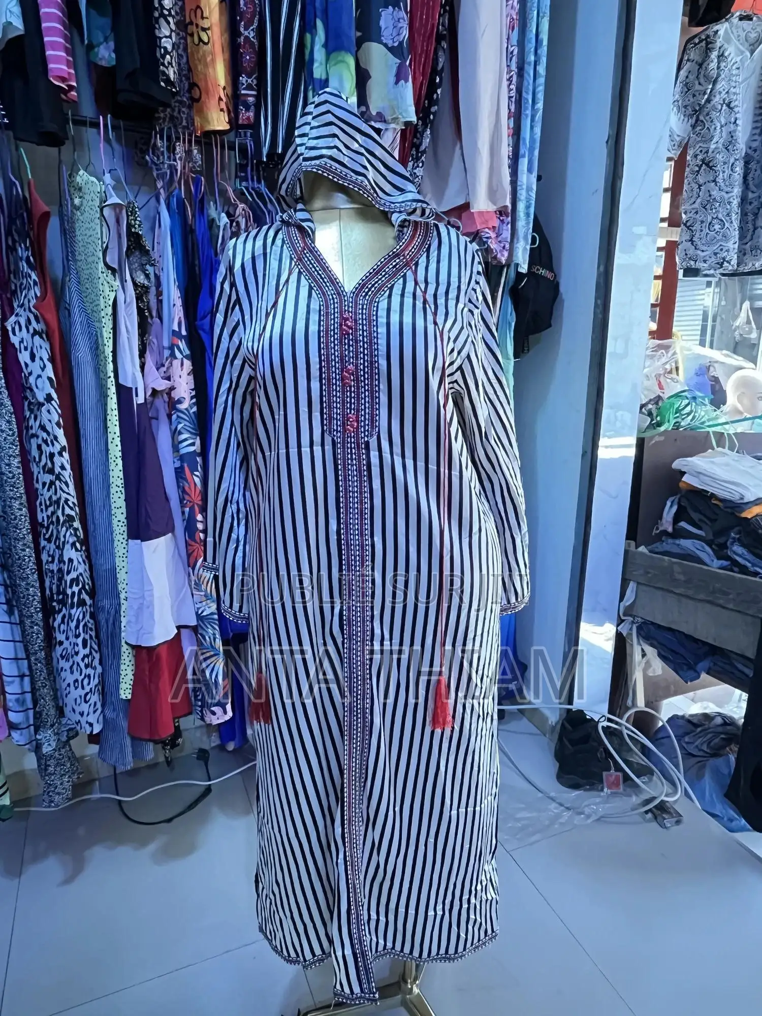 Dialabé Friperie Chaque De Nouveau Dialabé