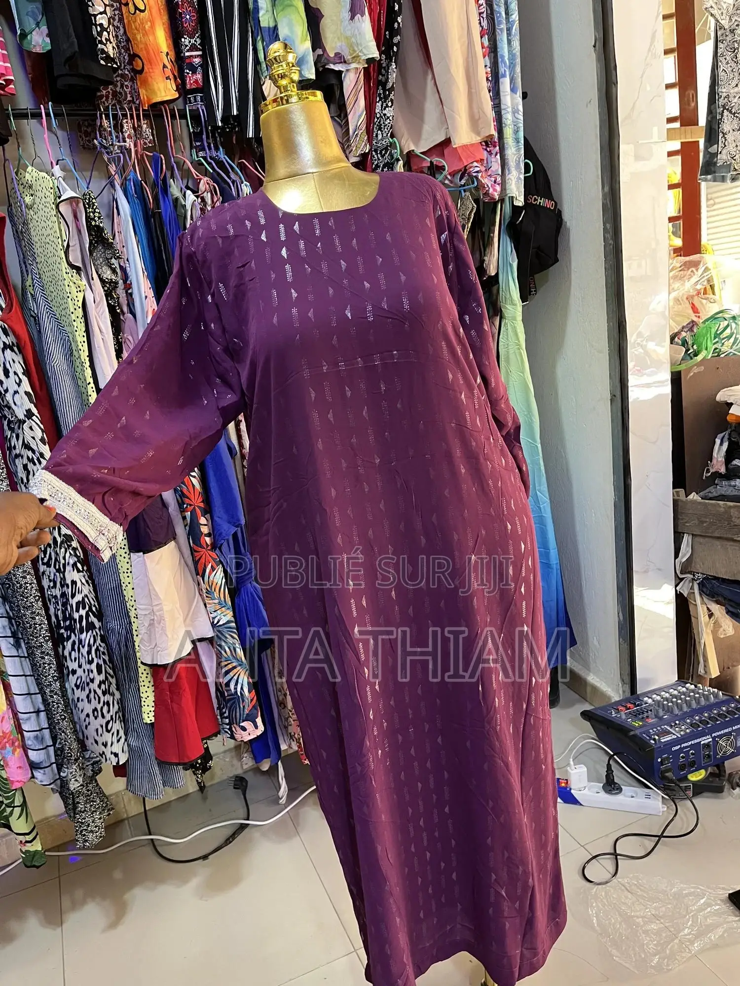 Dialabé Friperie Chaque De Nouveau Dialabé