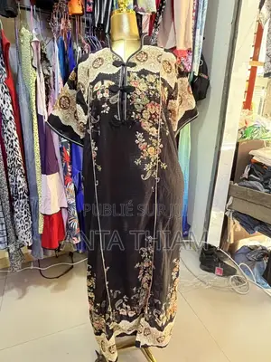 Dialabé Friperie Chaque De Nouveau Dialabé