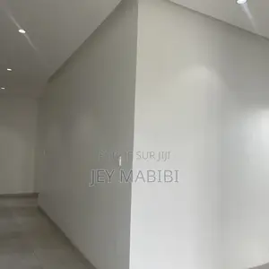 3chbre Appartement-terrasse dans Fann-Point E-Amitié à Vendre