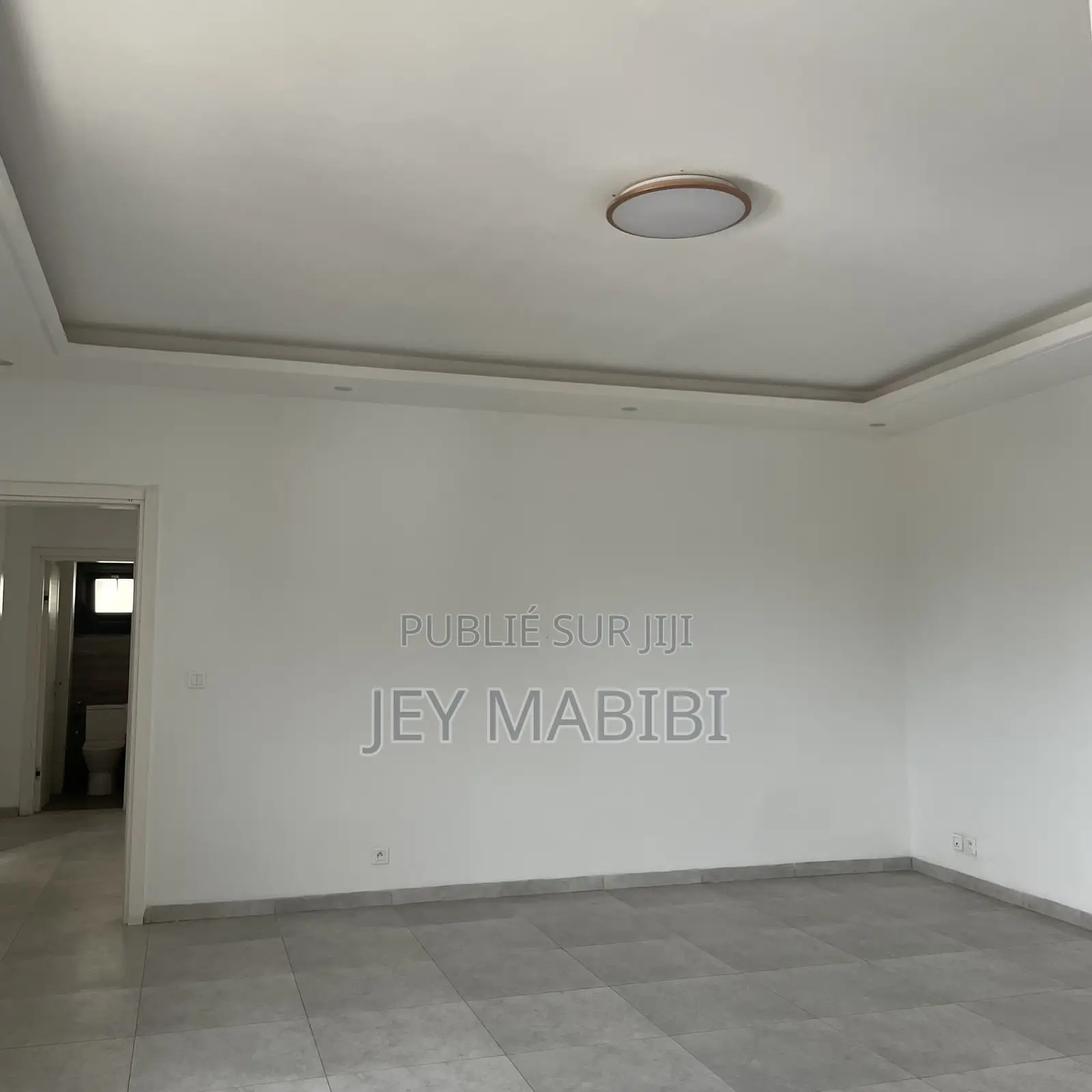 3chbre Appartement-terrasse dans Fann-Point E-Amitié à Vendre