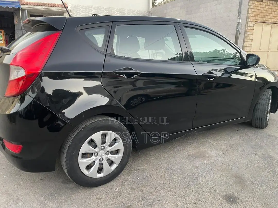 Hyundai Accent 2016 Noir