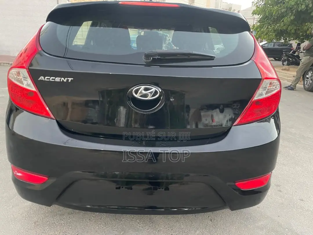 Hyundai Accent 2016 Noir