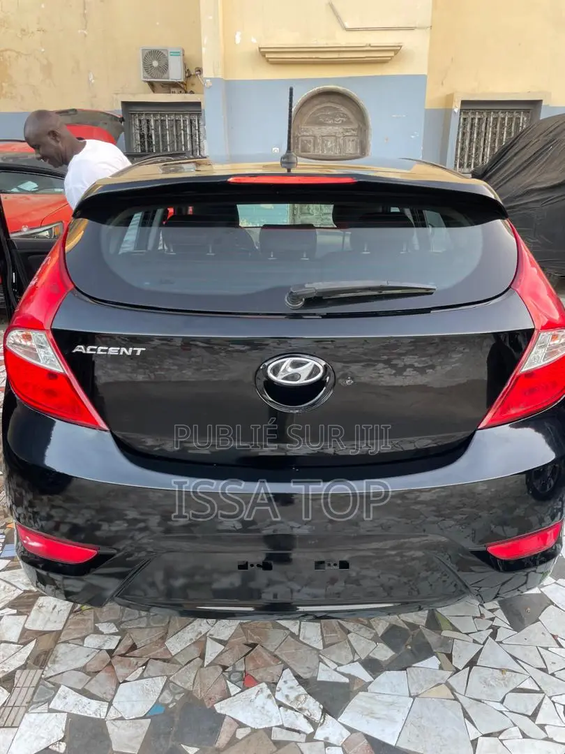 Hyundai Accent 2016 Noir