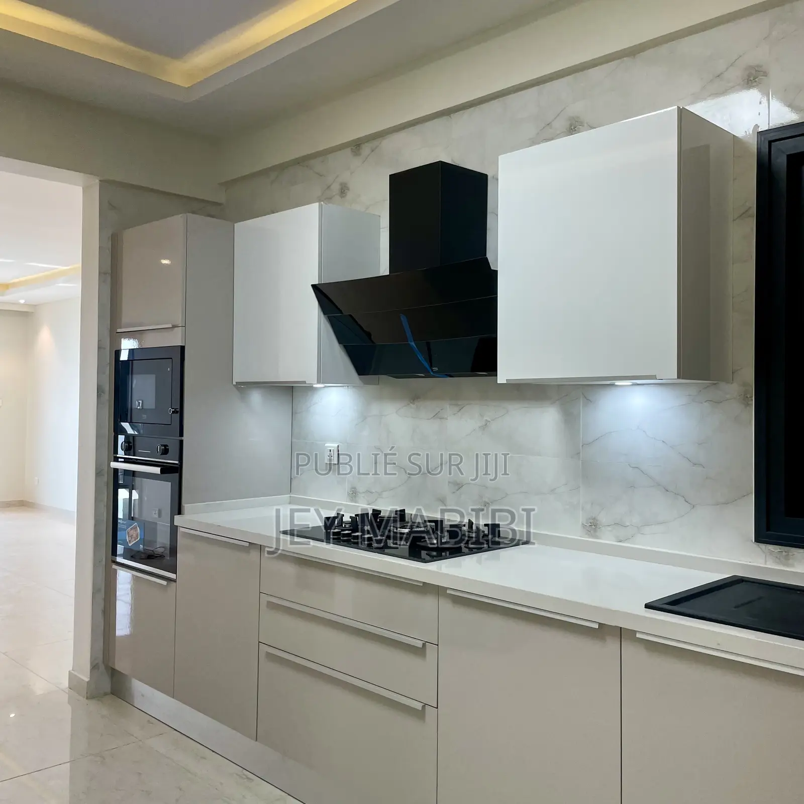 3chbre Appartement-terrasse dans Sicap-Liberté à Louer