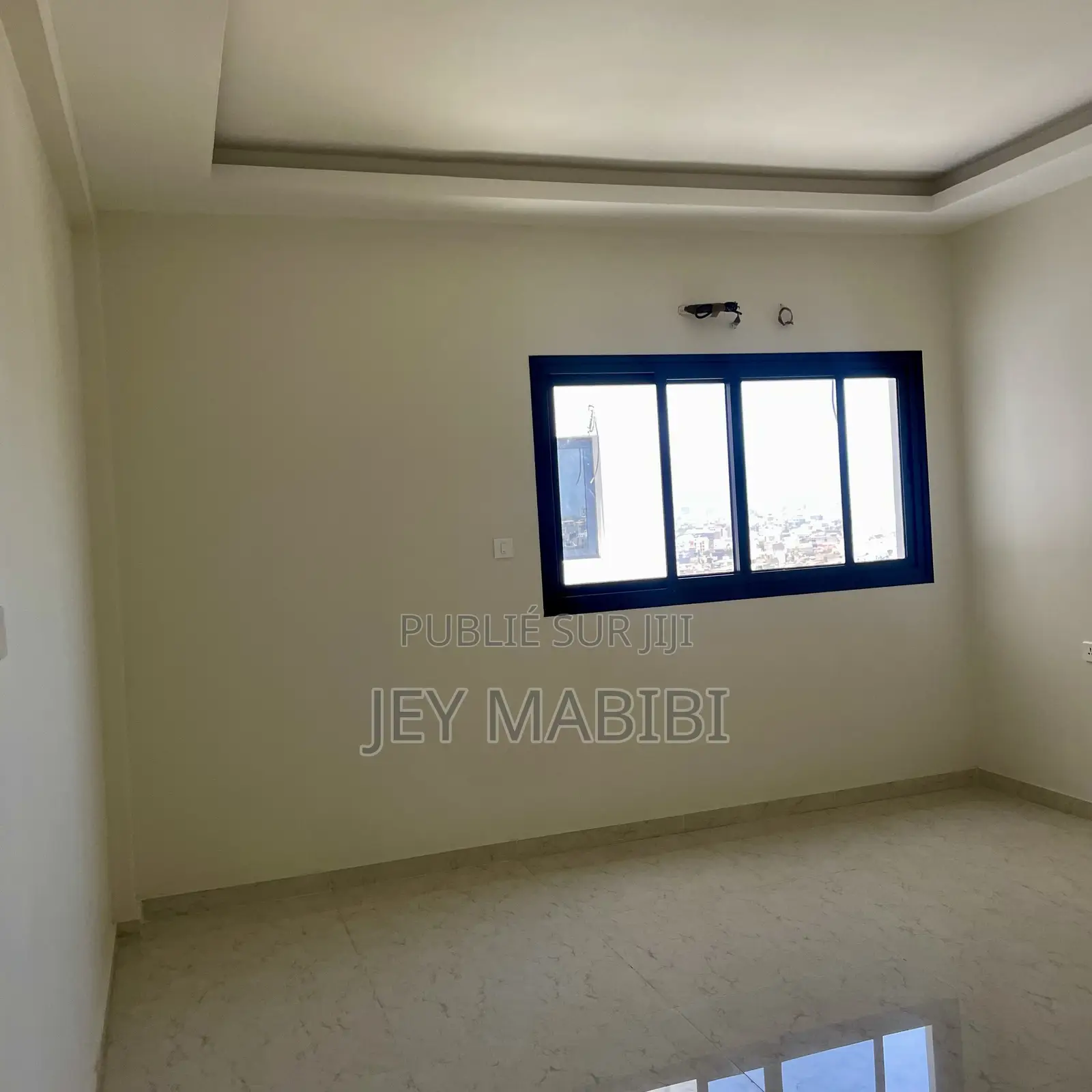 3chbre Appartement-terrasse dans Sicap-Liberté à Louer