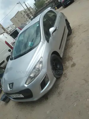 Peugeot 308 2013 Gris