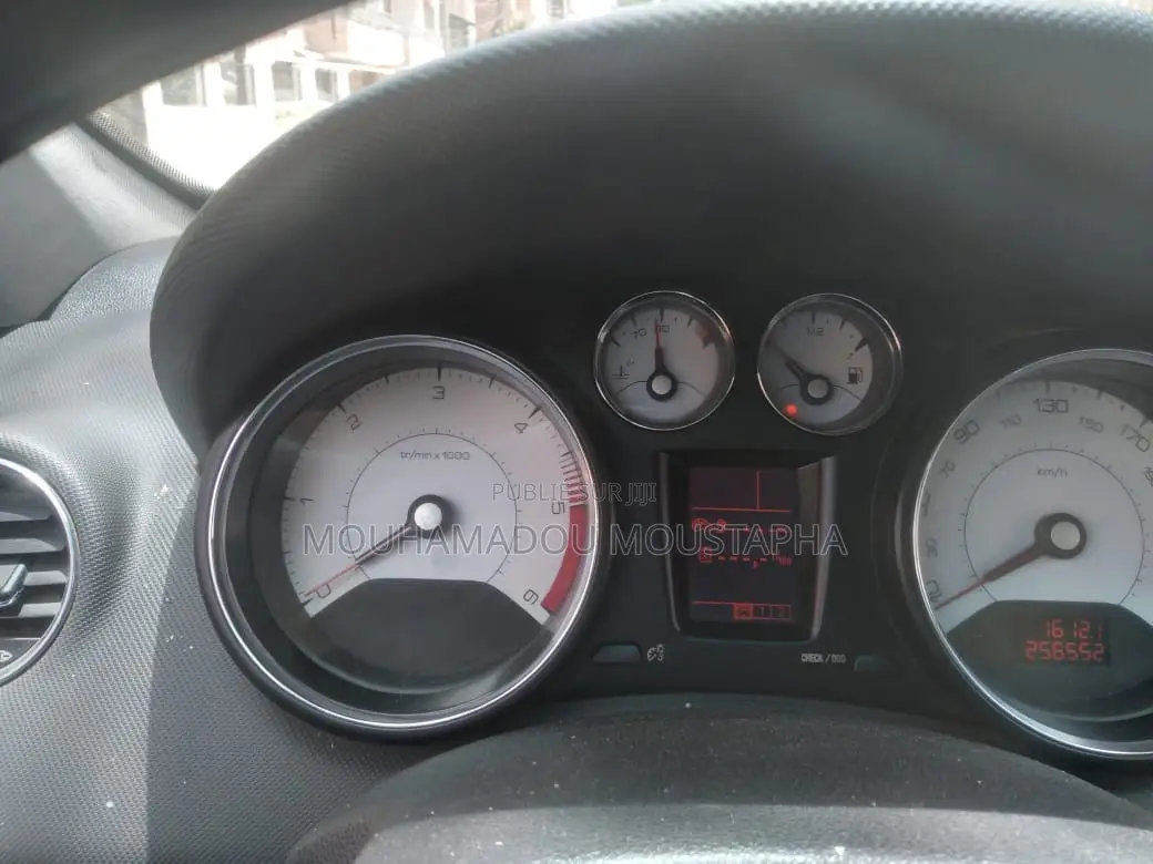 Peugeot 308 2013 Gris