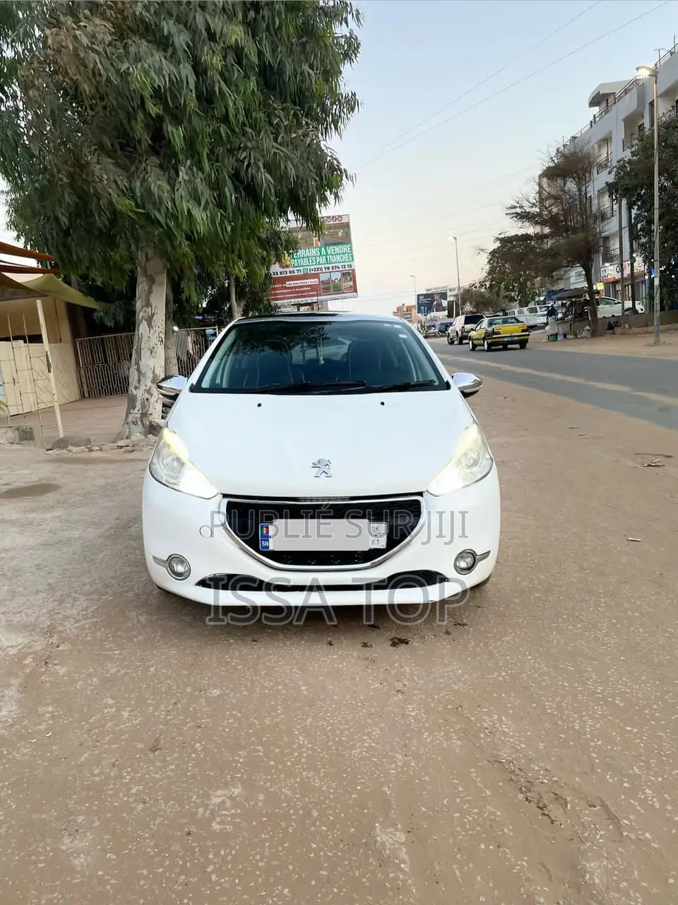 Peugeot 208 2015 Blanc