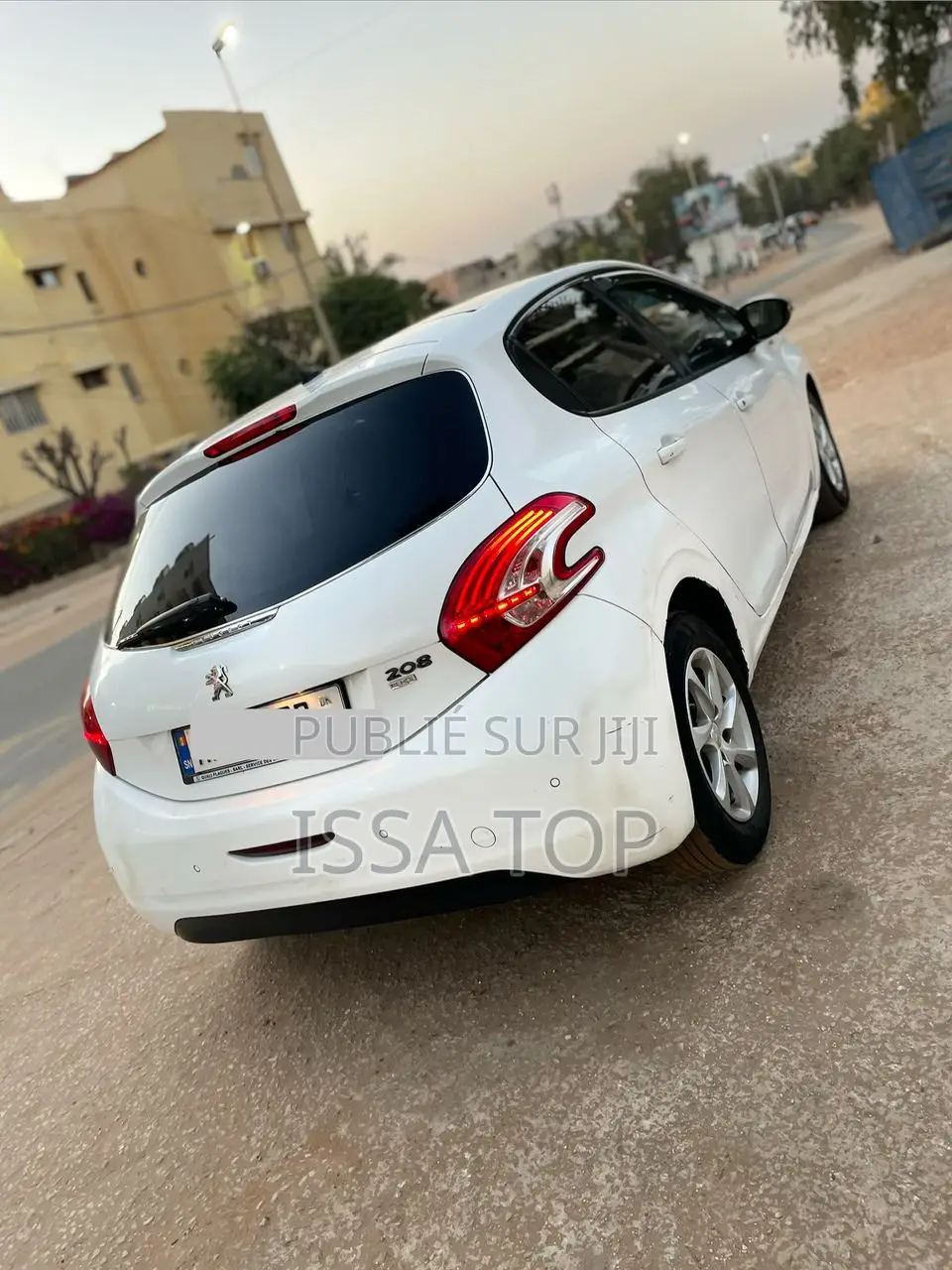 Peugeot 208 2015 Blanc