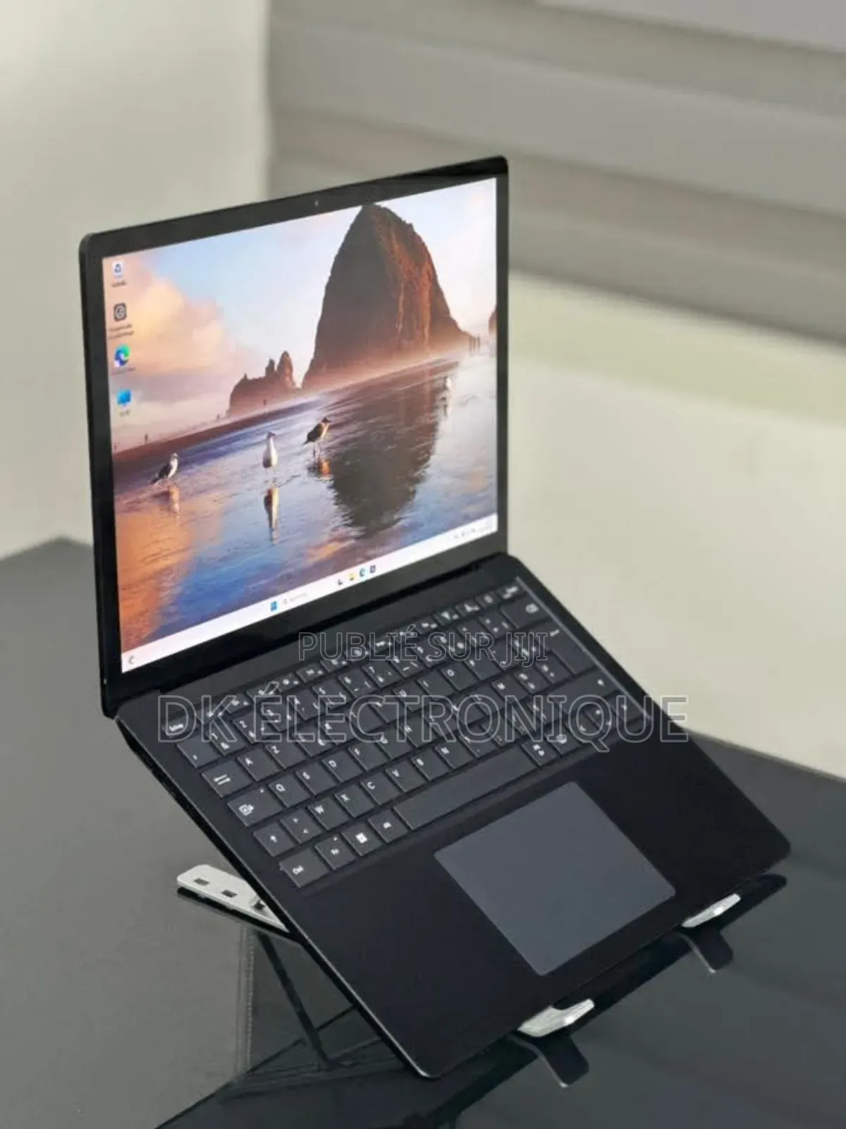 New Microsoft Surface Laptop 5 16GB Intel Core I5 SSD 256GB