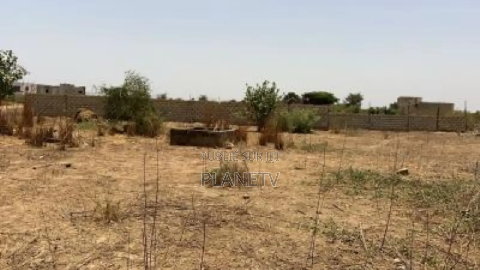 Terrain À Vendre À Diamnadio.