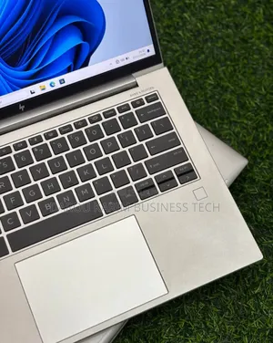 Neuf Ordinateur Portable HP EliteBook 845 G8 16GB AMD Ryzen 5 SSD 256GB
