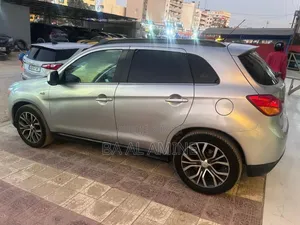 Mitsubishi RVR 2015 Gris