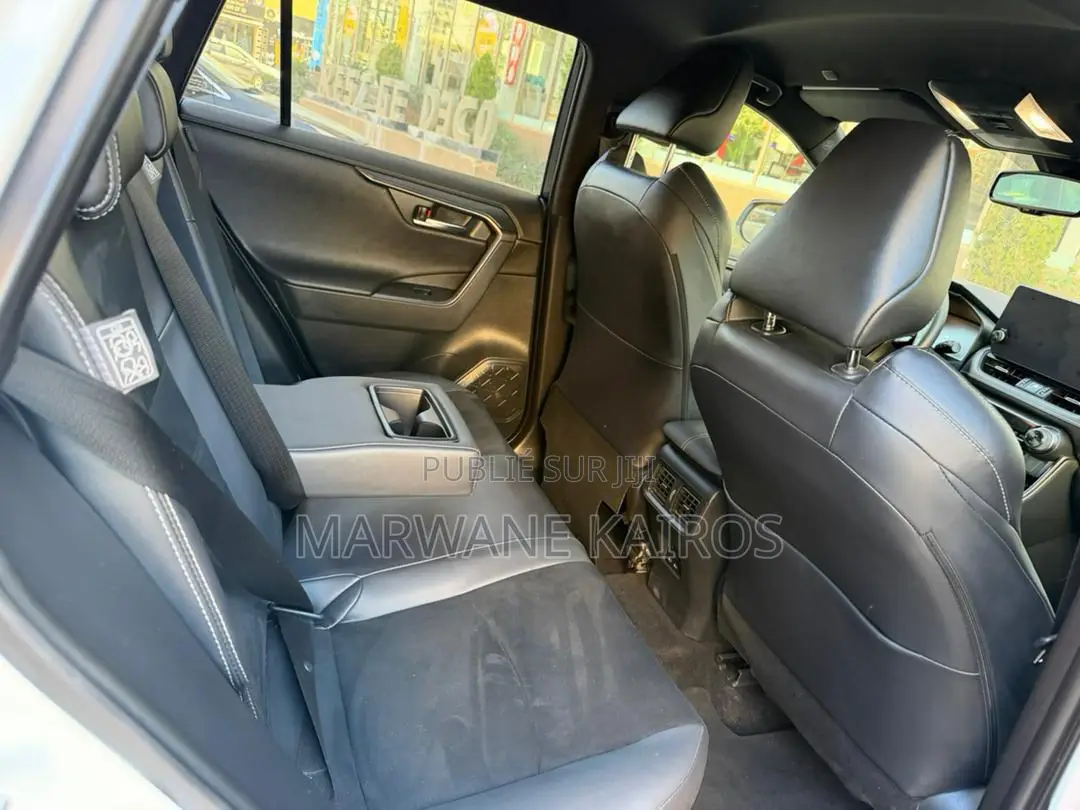 Toyota RAV4 Hybrid 2024 Blanc