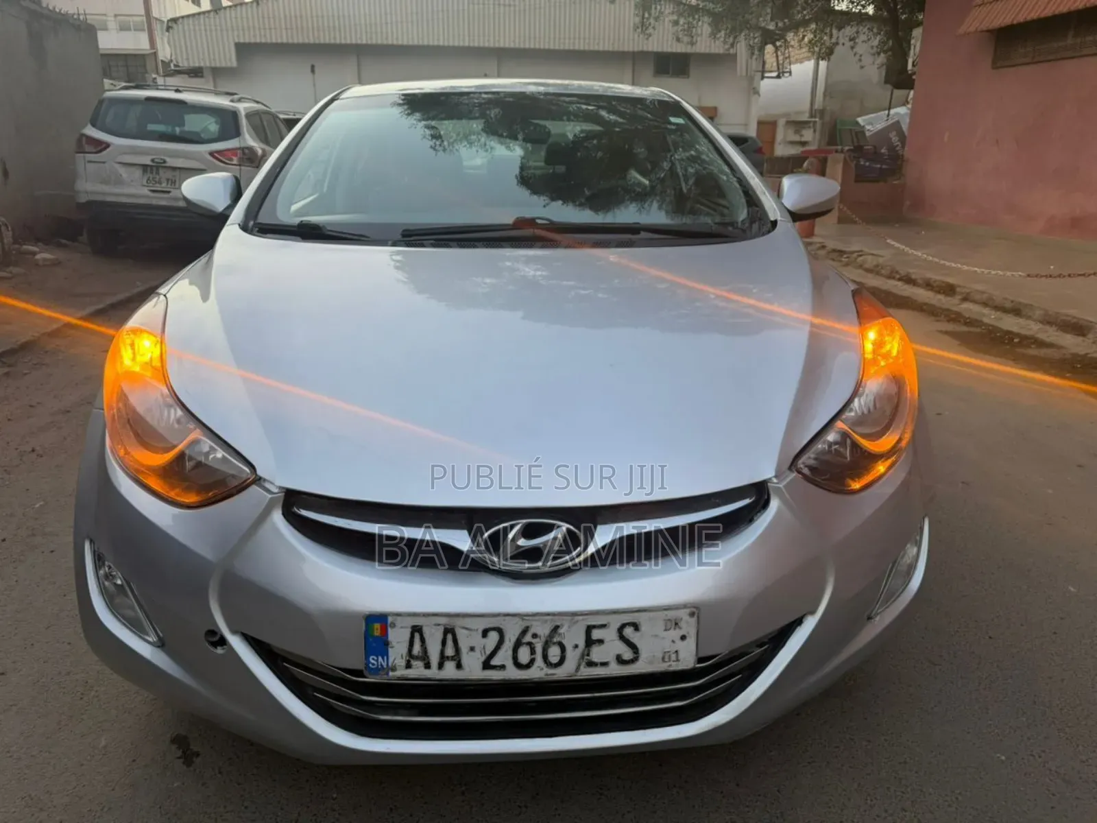 Hyundai Elantra GLS Sedan FWD (1.8L 4cyl 6A) 2013 Gris