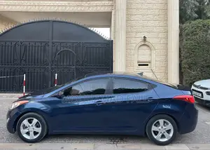 Hyundai Elantra SE 4dr Sedan (1.8L 4cyl 6M) 2014 Bleu
