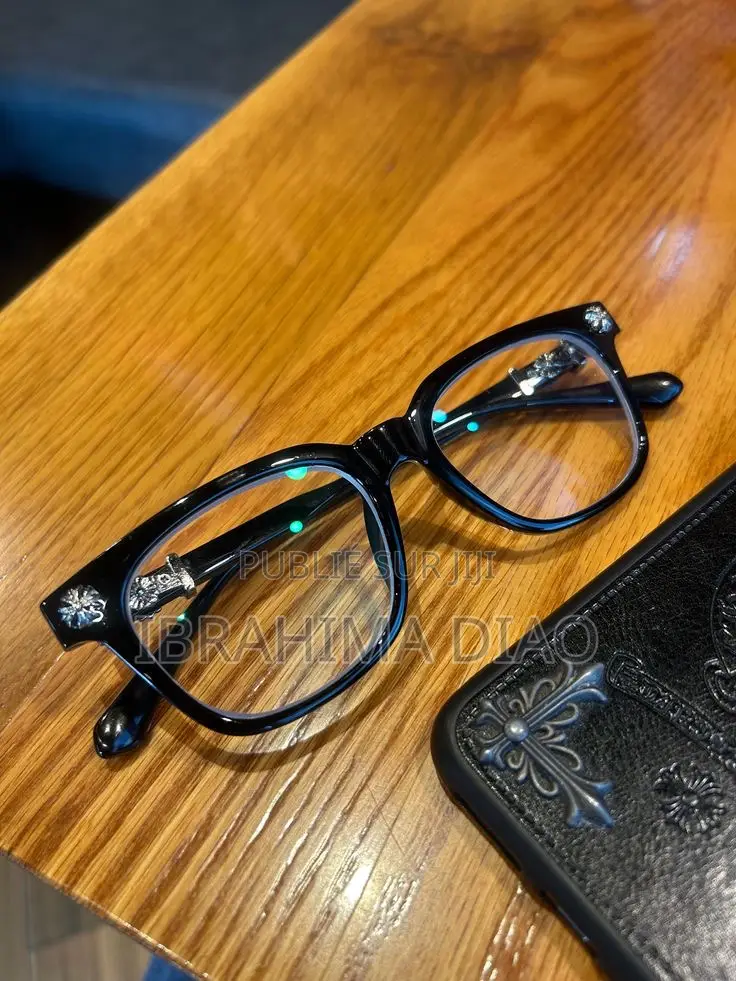 Lunettes Chrome Hearts