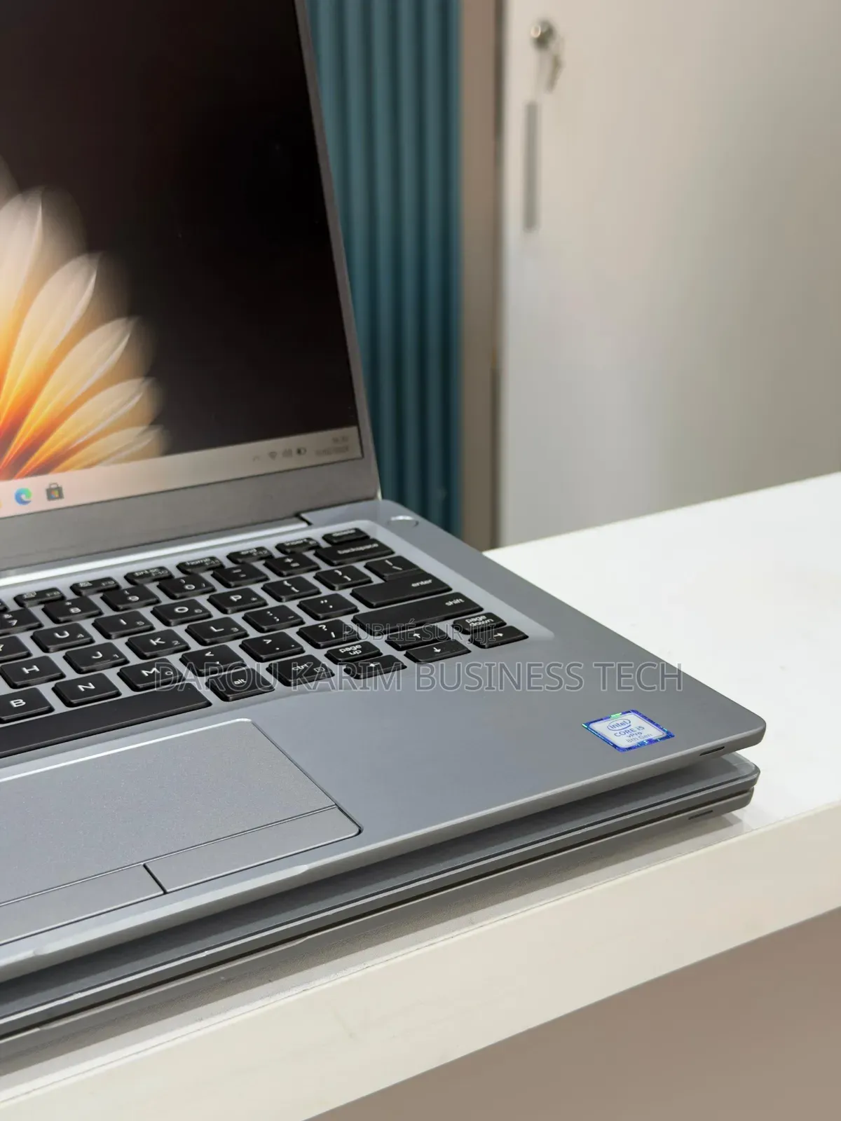 Neuf Ordinateur Portable Dell Latitude 7400 8GB Intel Core I5 SSD 256GB