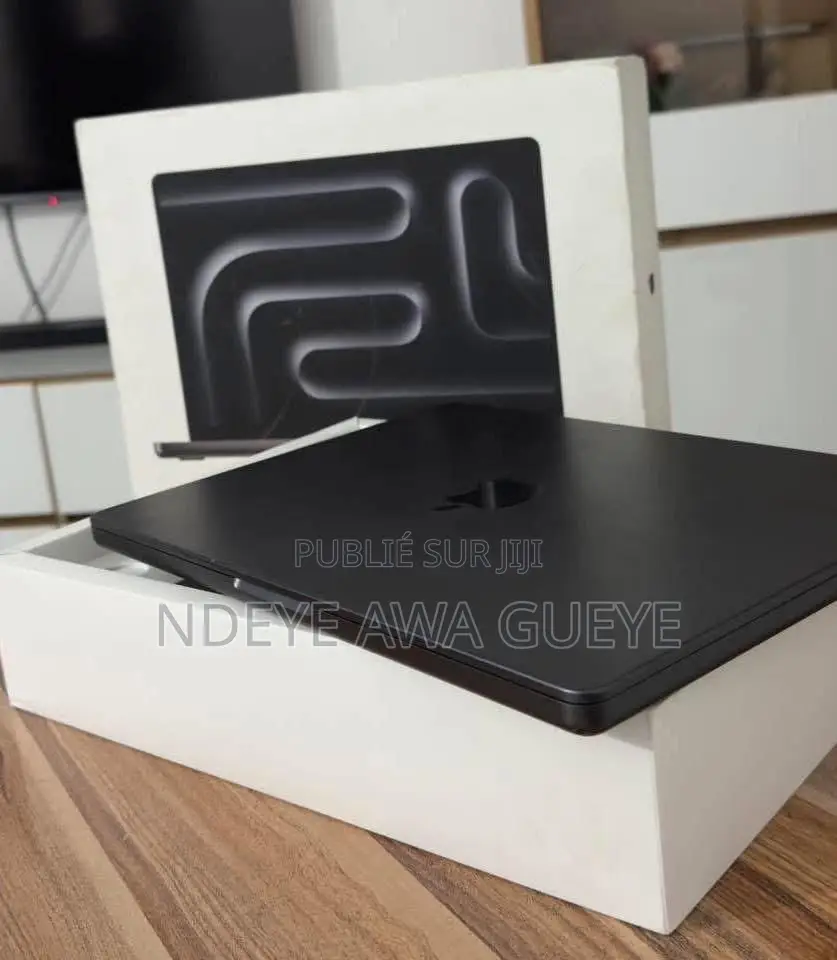 New Apple MacBook Pro 2023 M3 14-inch 16GB Apple M3 SSD 512GB