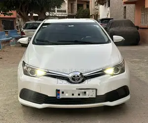 Toyota Auris 2017 Blanc