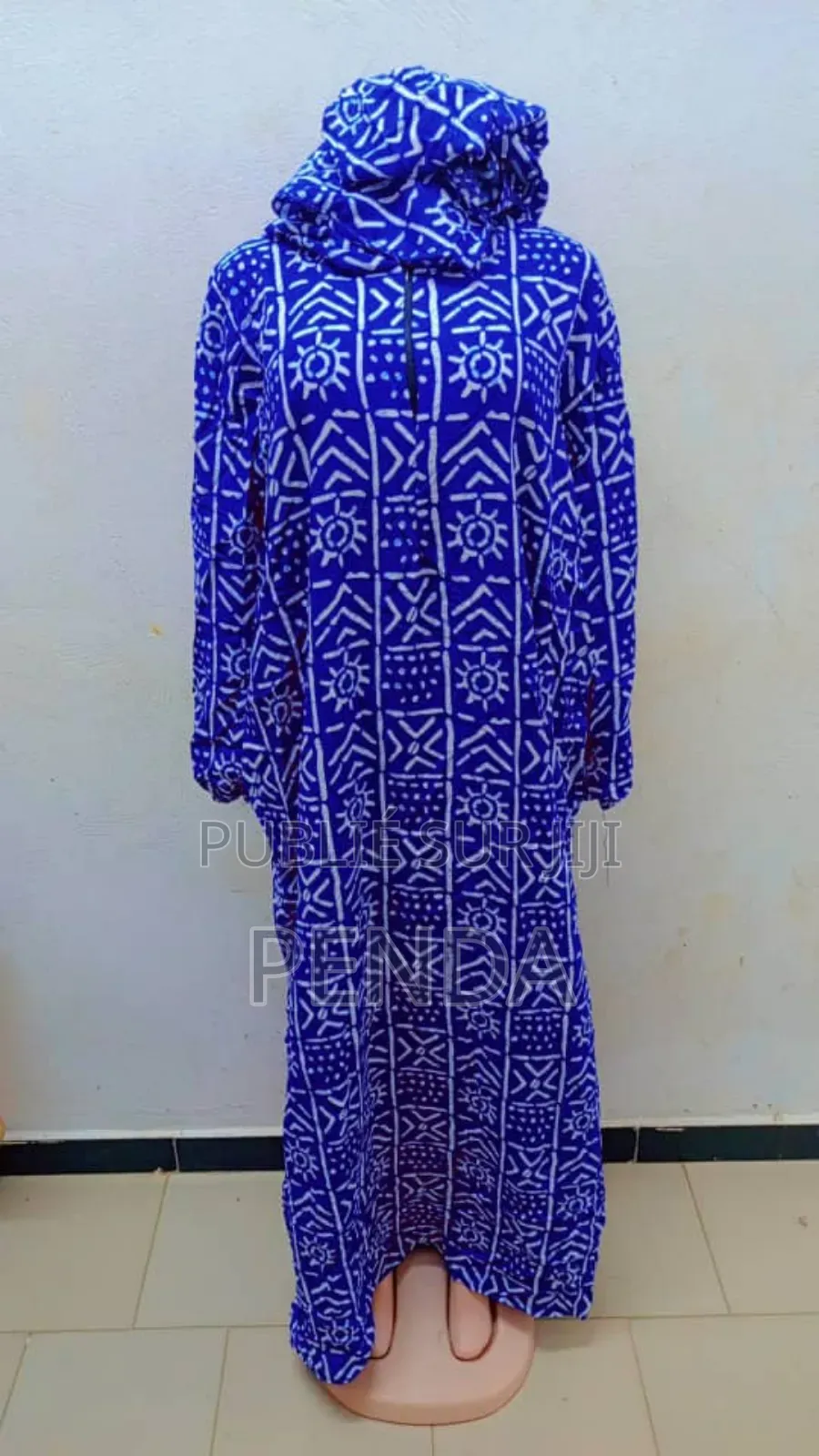 Disponible C Salihate Business by Pendista Si Ndiek Lou Yombou