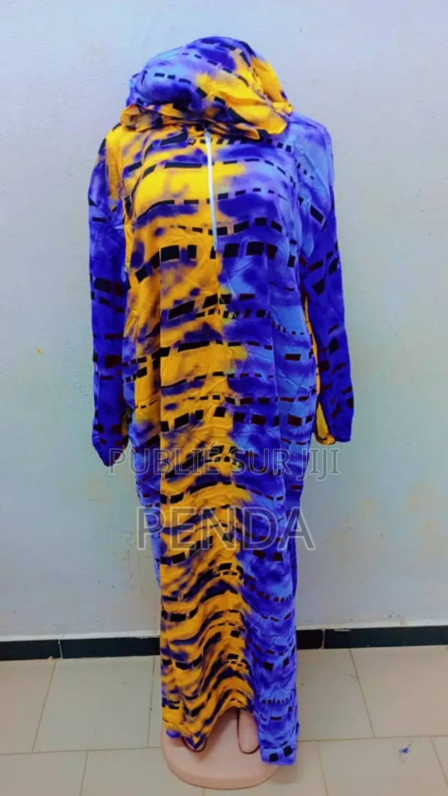 Disponible C Salihate Business by Pendista Si Ndiek Lou Yombou