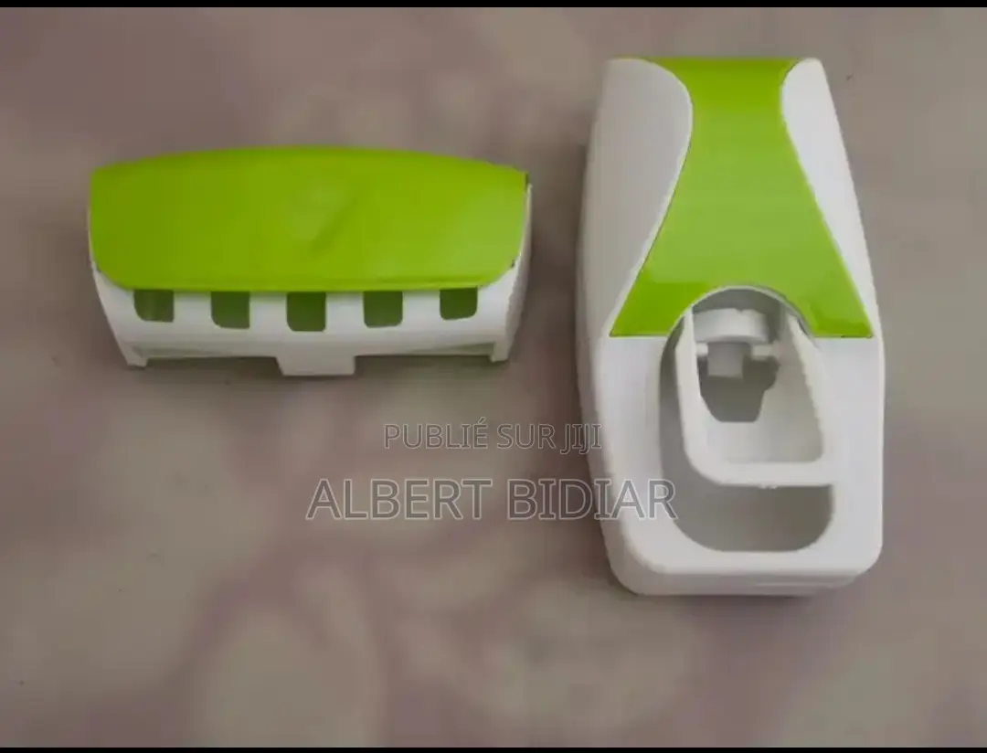 Support Brosse Et a Dents Et Pattes Dentifrice