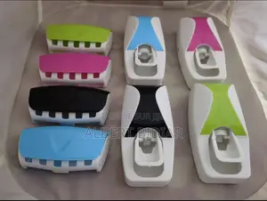 Support Brosse Et a Dents Et Pattes Dentifrice