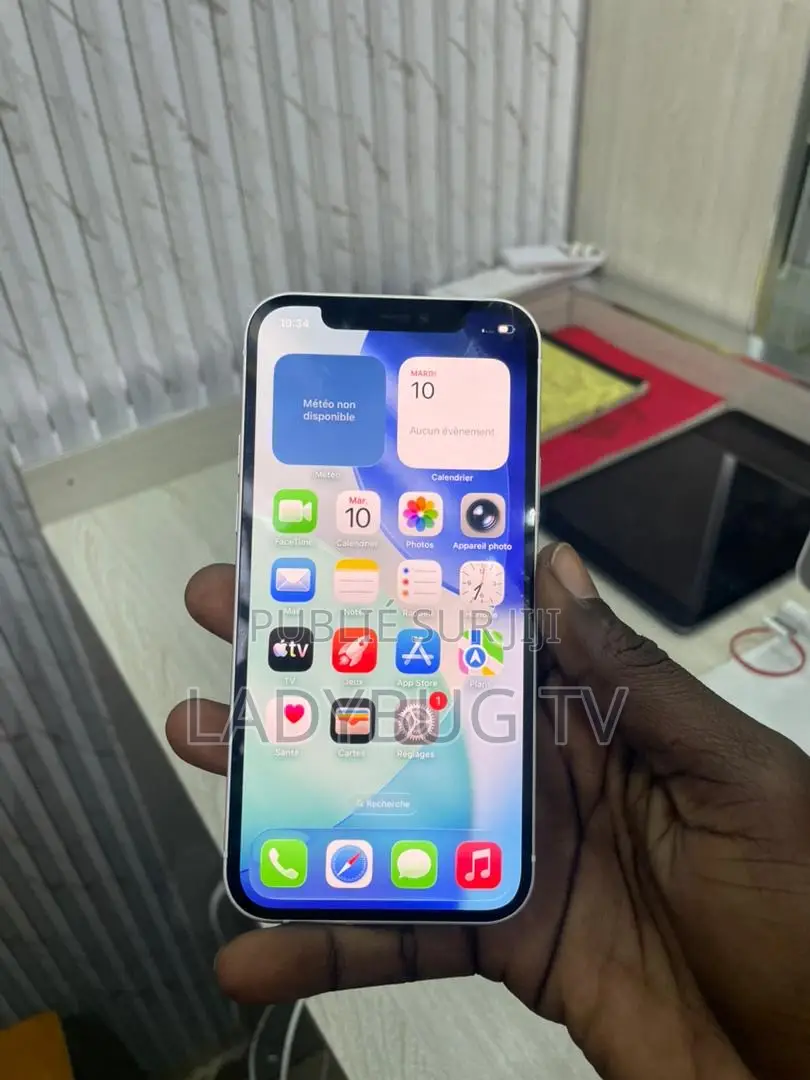 Neuf Apple iPhone 12 128 GB Violet