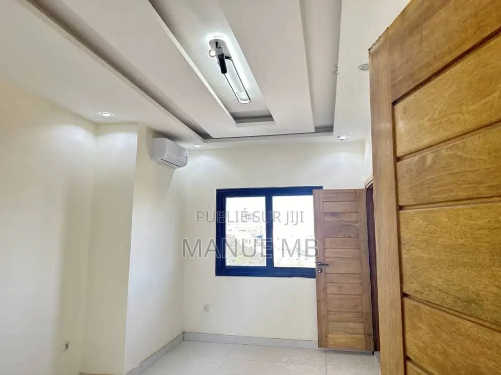 3chbre Appartement dans Appartement Moderne, Sicap-Liberté à Louer