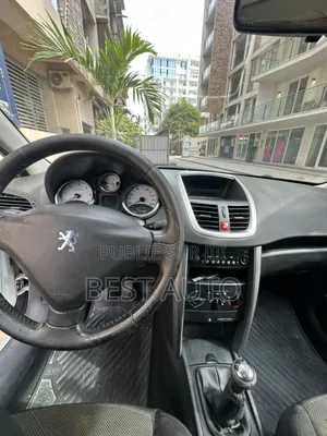 Peugeot 207 2014 Blanc