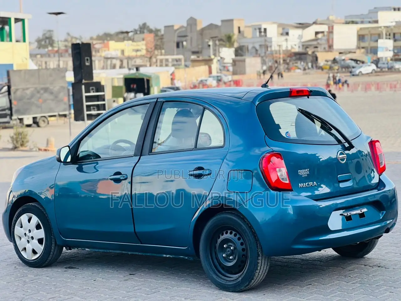 Nissan Micra 2017 Bleu