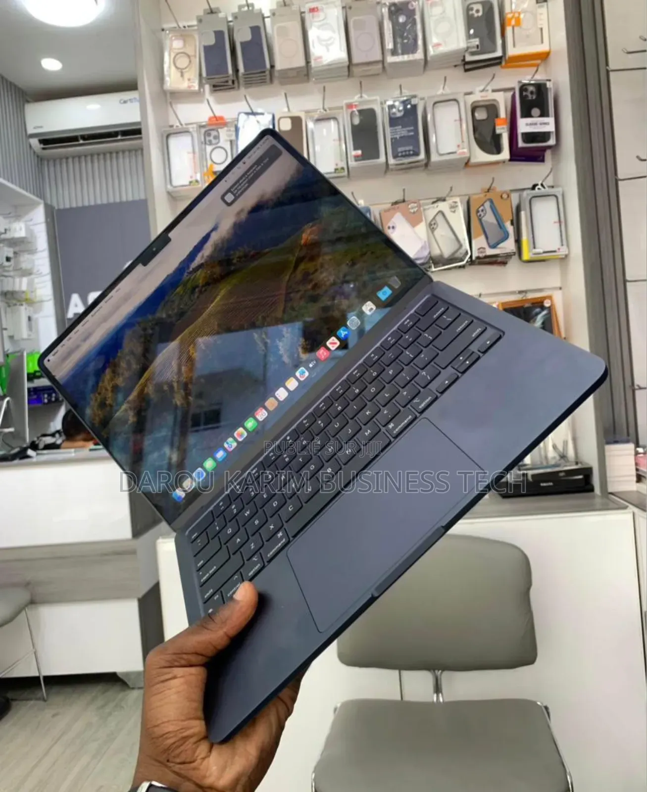 Nouveau Apple MacBook Air 2022 M2 8GB Apple M2 SSD 256GB